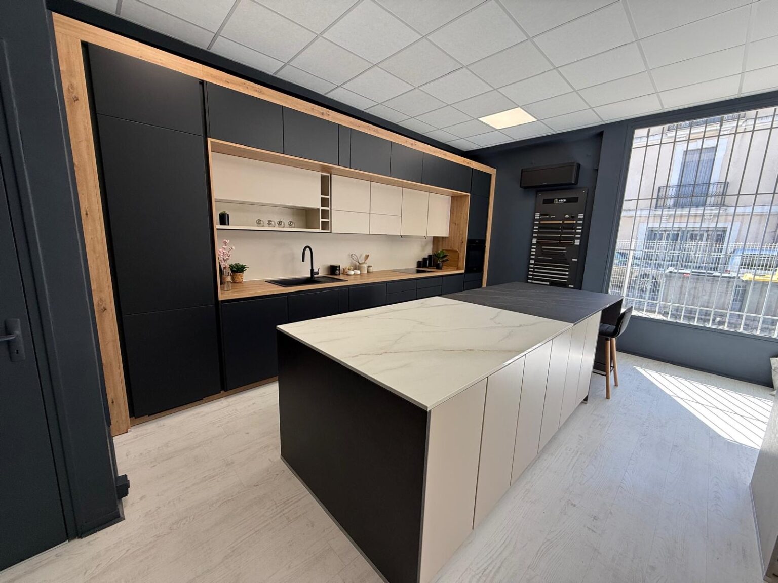 a6ce4a5a-7148-495f-a8ca-7b50ee032bf9