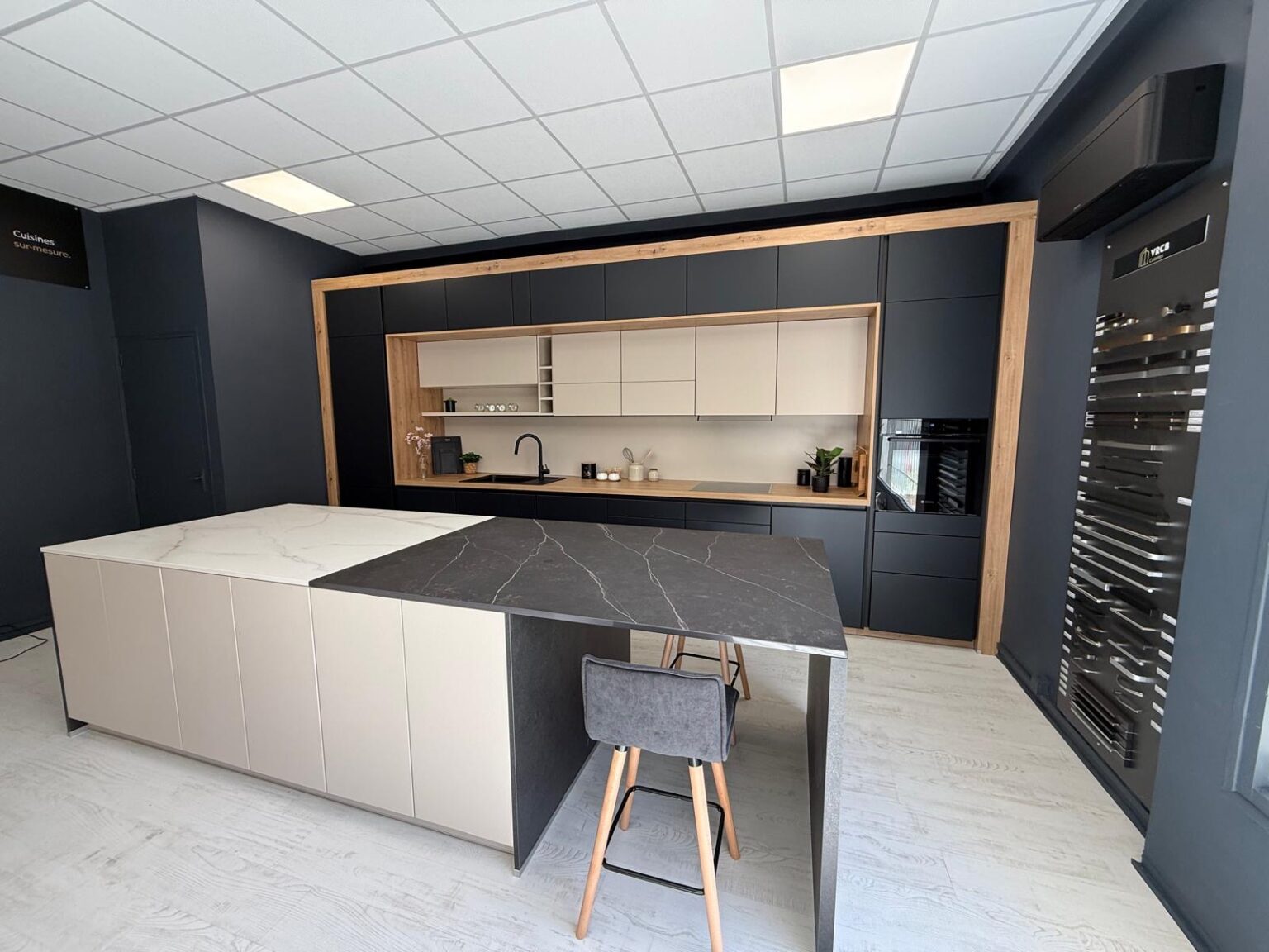 f09138b9-05d7-4a3b-ab8a-9b53934a12bf